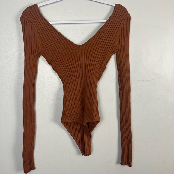 NWT Hera Collection Bodysuit size medium - Picture 5 of 6